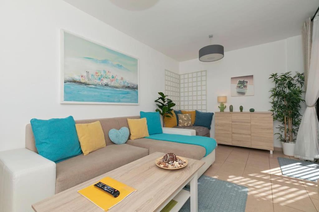 Lovely Spacious Apartment In Сан Исидро Екстериор снимка